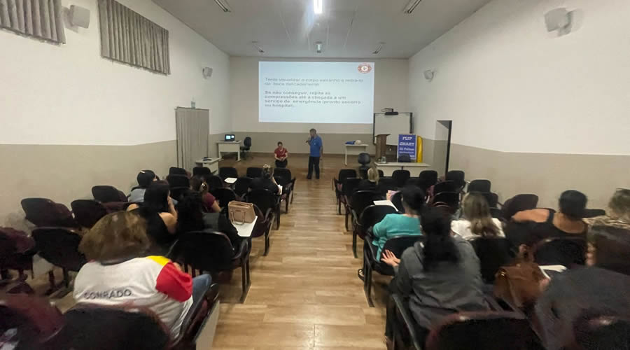 SEMEB realiza treinamento sobre diretrizes da Lei Lucas